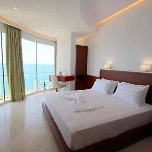 *** Hotell Delfini Albanien